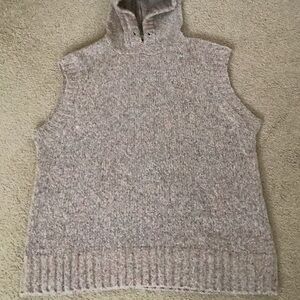 Easel longer knit hooded vest. Large